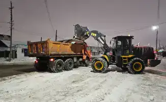 Уборка снега в Астане продолжается ночью