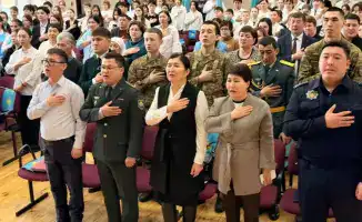 Патриотический форум в Жарсуатском сельском округе: обсуждение роли молодежи и военной службы