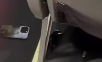ЧП на борту Alaska Airlines: гаджет пассажирки взорвался во время полета, самолет экстренно сел