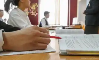 Светское образование в Казахстане: новая Конституция как щит для знаний в бурном море религиозных влияний
