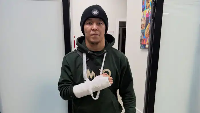 Асу Алмабаев снялся с боя против Брэндона Морено из-за травмы: UFC ищет замену Актобе