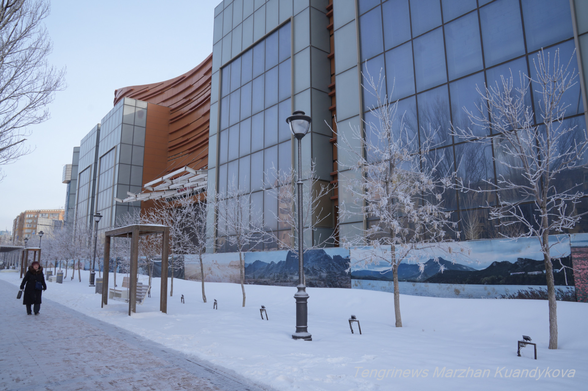 недостроенный ТРЦ в Астане