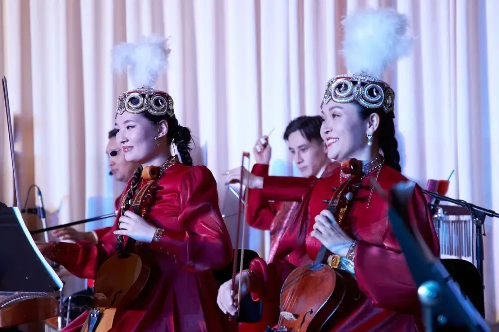 В «Қазақконцерт» состоялся сольный концерт ансамбля «Astana sazy» (6)