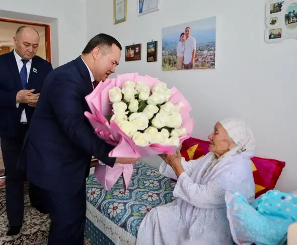 Туркестан чествует пожилых матерей Актобе