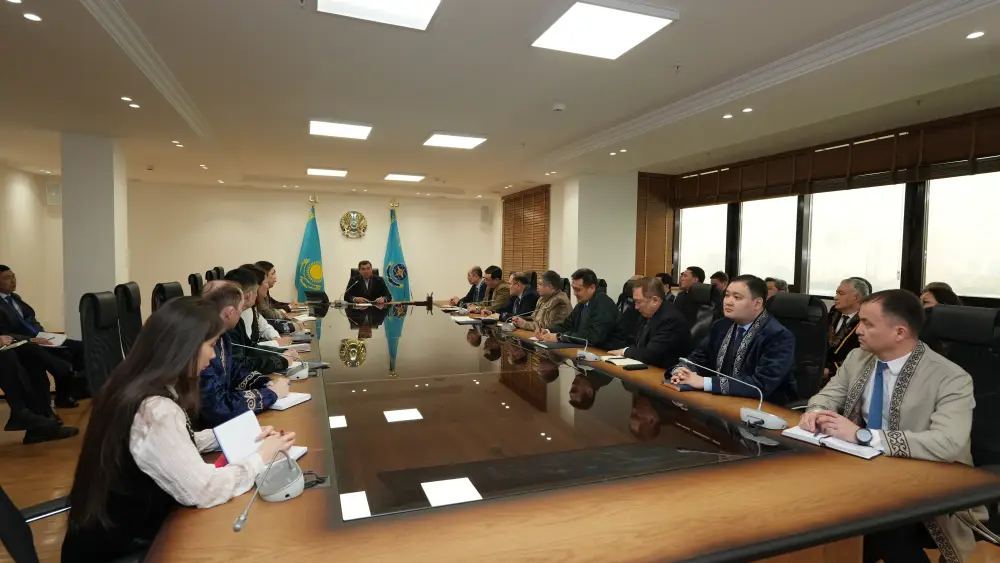 Kazakhstan's Emergency Ministry Celebrates National Clothing Day to Promote Cultural Heritage Актобе