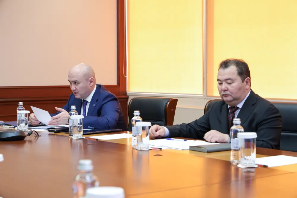 Обсуждение подготовки дорожной отрасли к строительному сезону с акцентом на социальные проблемы и санитарные условия Актобе