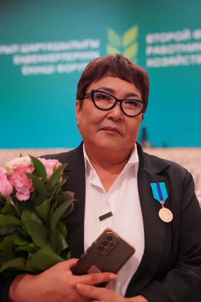 Роза Искалиева: высококвалифицированный специалист и обладатель награды 'Ерен еңбегі үшін' Актобе