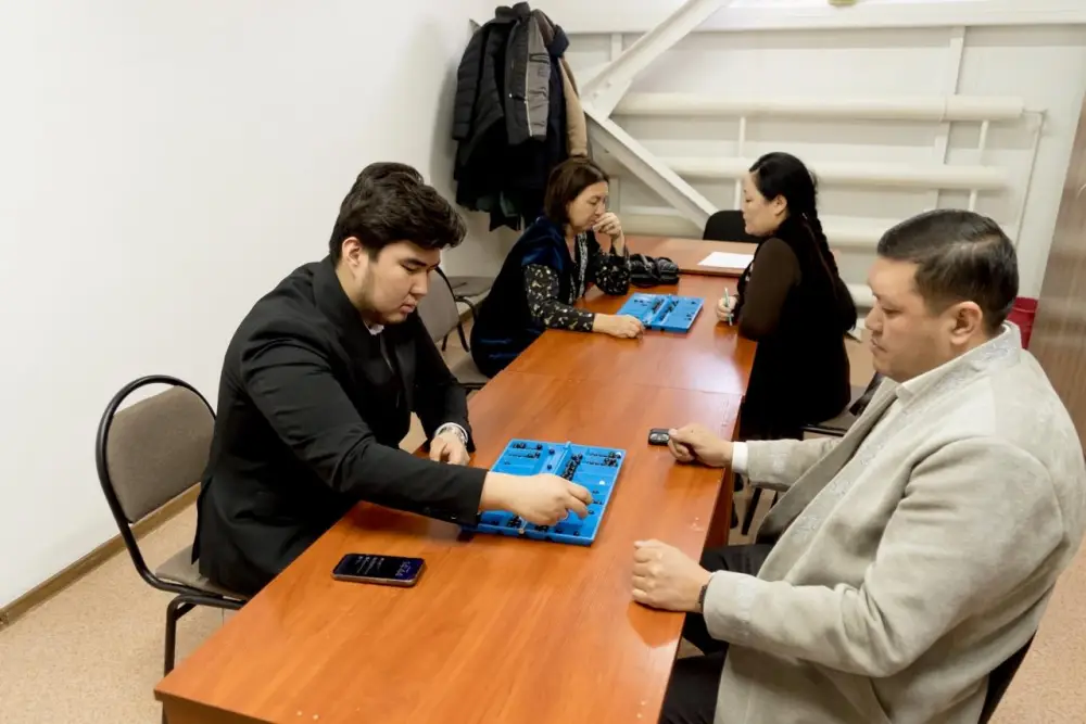 Соревнования по традиционным казахским видам спорта в честь праздника Наурыз среди сотрудников Министерства сельского хозяйства РК Актобе