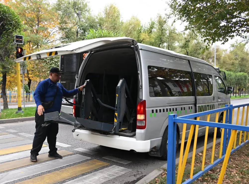 В Алматы стартует бесплатное «Инватакси» для людей с особыми потребностями во время референдума Актобе