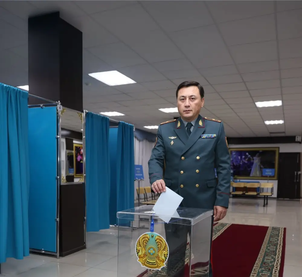 Впервые проголосовал в свой день рождения: для солдата Национальной гвардии день референдума стал особенным (5)