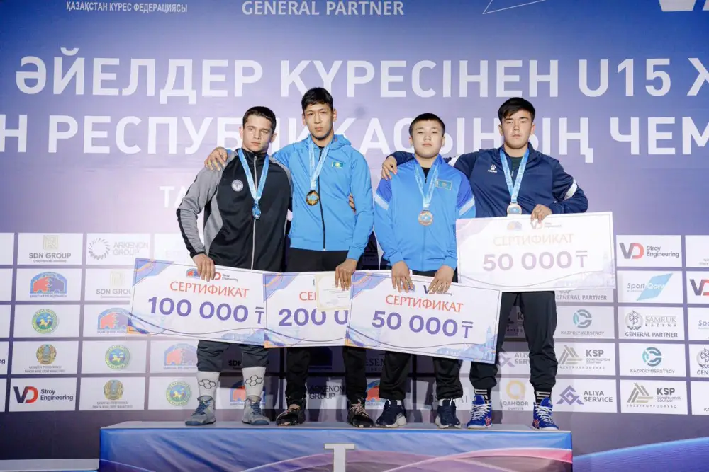 Трое борцов из области Абай завоевали золото на чемпионате Казахстана по греко-римской борьбе U15 в Таразе Актобе