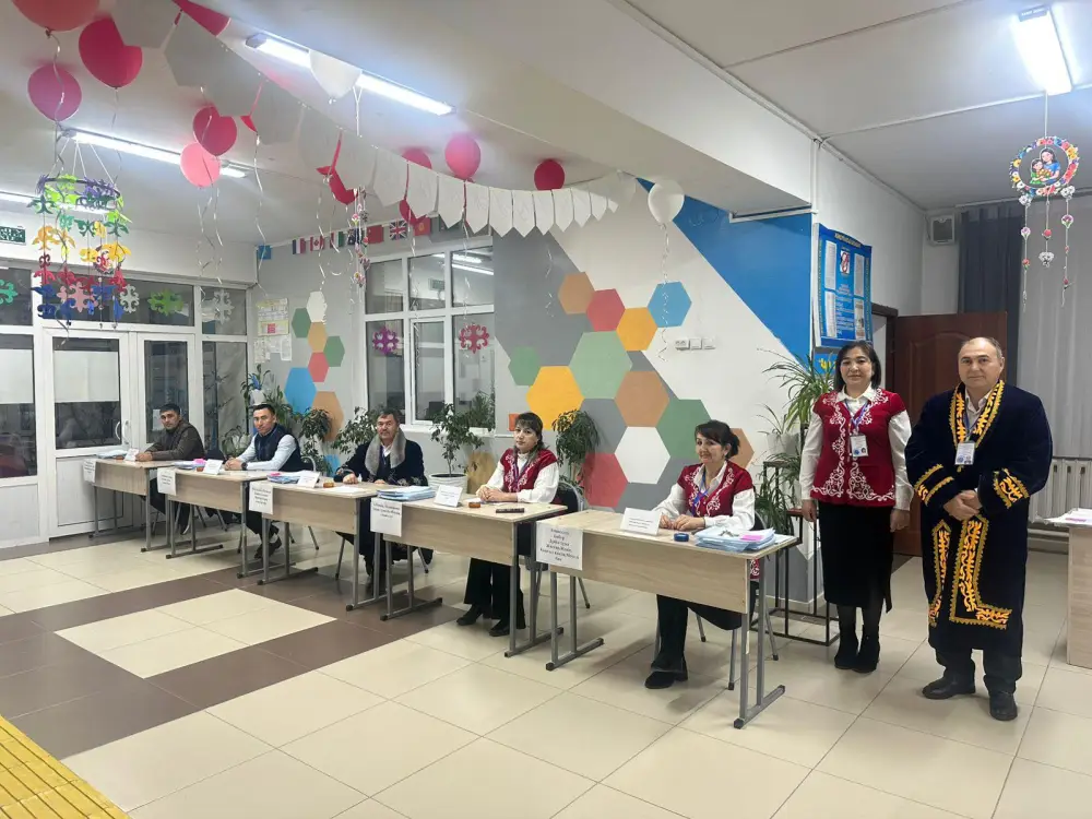 Открытие участков для голосования в Туркестанской области Актобе