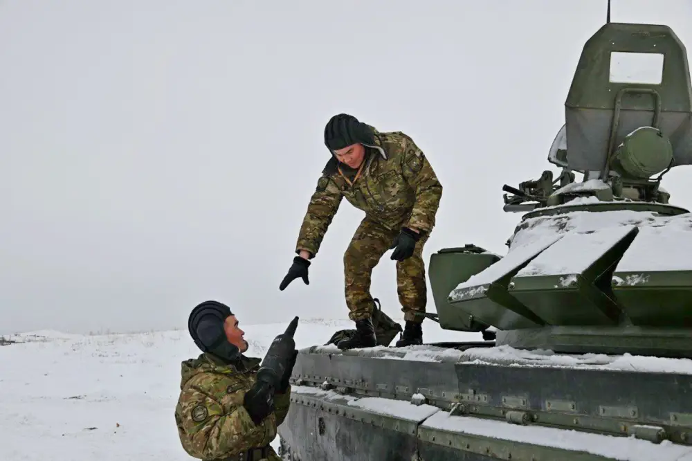 Танковые экипажи: снаряды и стратегия в едином строю Актобе