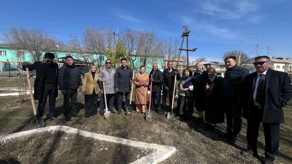В Алатау прошла экологическая акция по посадке деревьев в рамках референдума 2026 Актобе