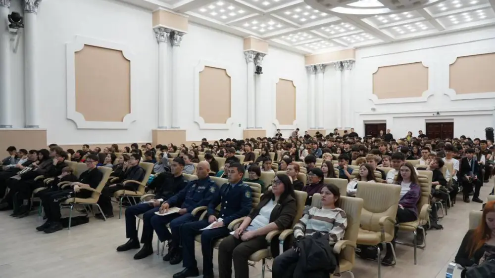 Восточно-Казахстанский университет проводит профилактическое мероприятие для студентов с акцентом на правонарушения в молодежной среде Актобе
