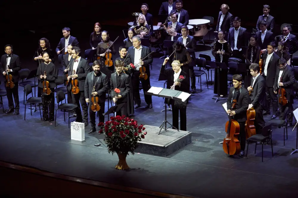 В «Қазақконцерте» состоялся концерт «PAGANINI & BRUCH» (2)