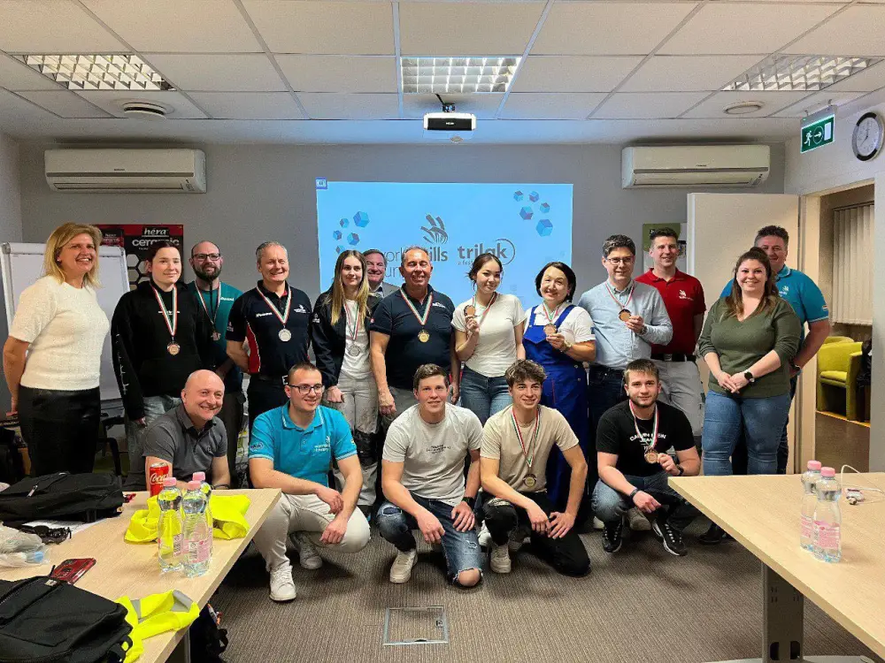 Кентауская студентка Рысхан Акмарал завоевала бронзу на международном конкурсе в Будапеште по малярным и декоративным работам. Актобе