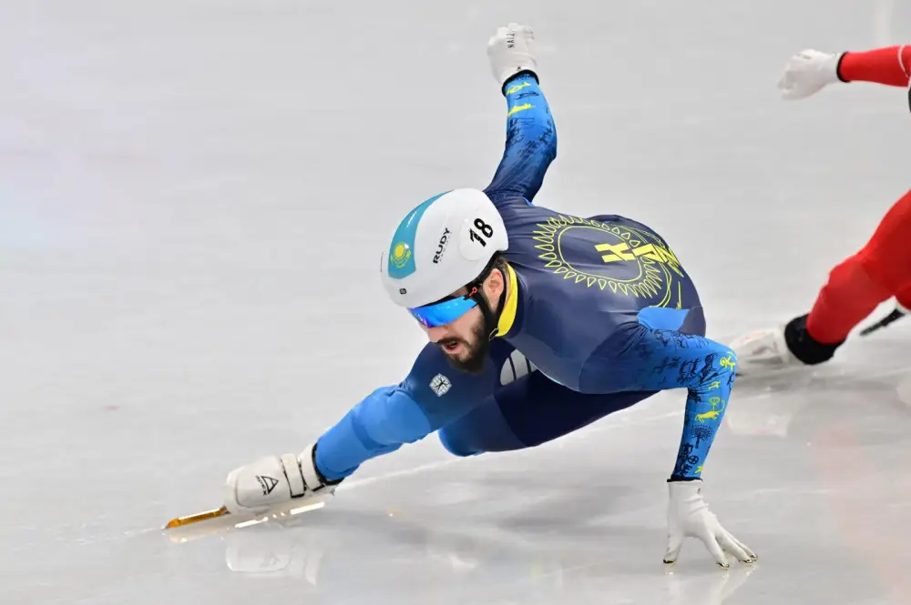 Сборная Казахстана готовится к чемпионату мира по шорт-треку в Монреале Актобе