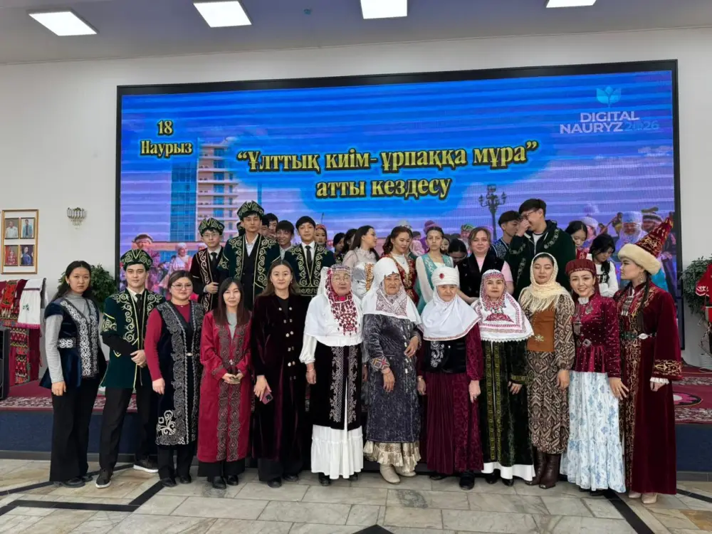 Об истории национальной одежды и ее философии рассказали на встрече с молодежью в Алматинской области (2)