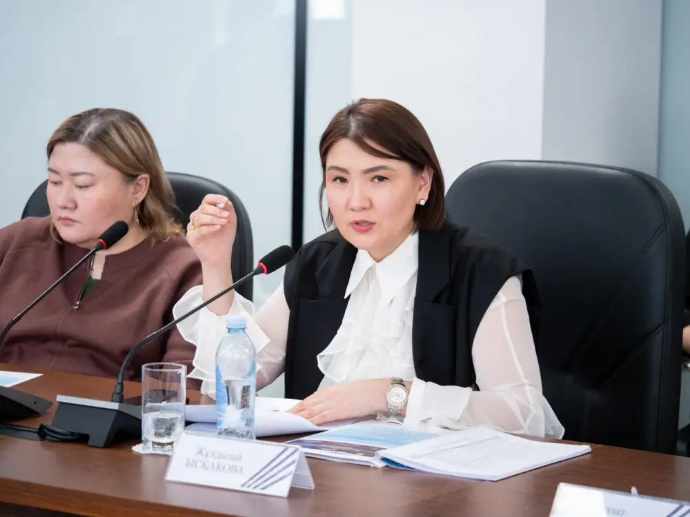 Эксперты обсудили вопросы социальных гарантий в проекте новой Конституции (2)