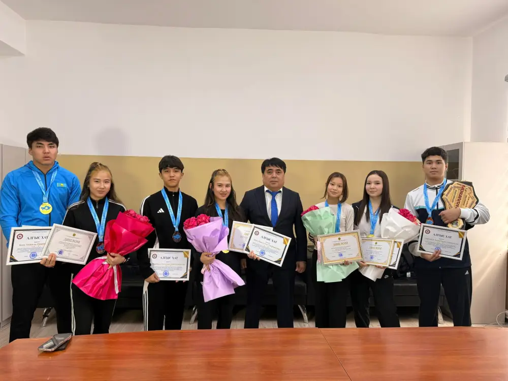 ТУРКЕСТАН: 5 СПОРТСМЕНОВ ИЗ САЙРАМСКОЙ СПОРТШКОЛЫ ПРИНЕСЛИ МЕДАЛИ НА ЧЕМПИОНАТАХ КАЗАХСТАНА И БУДУТ УЧАСТВОВАТЬ В МЕЖДУНАРОДНЫХ СОРЕВНОВАНИЯХ Актобе