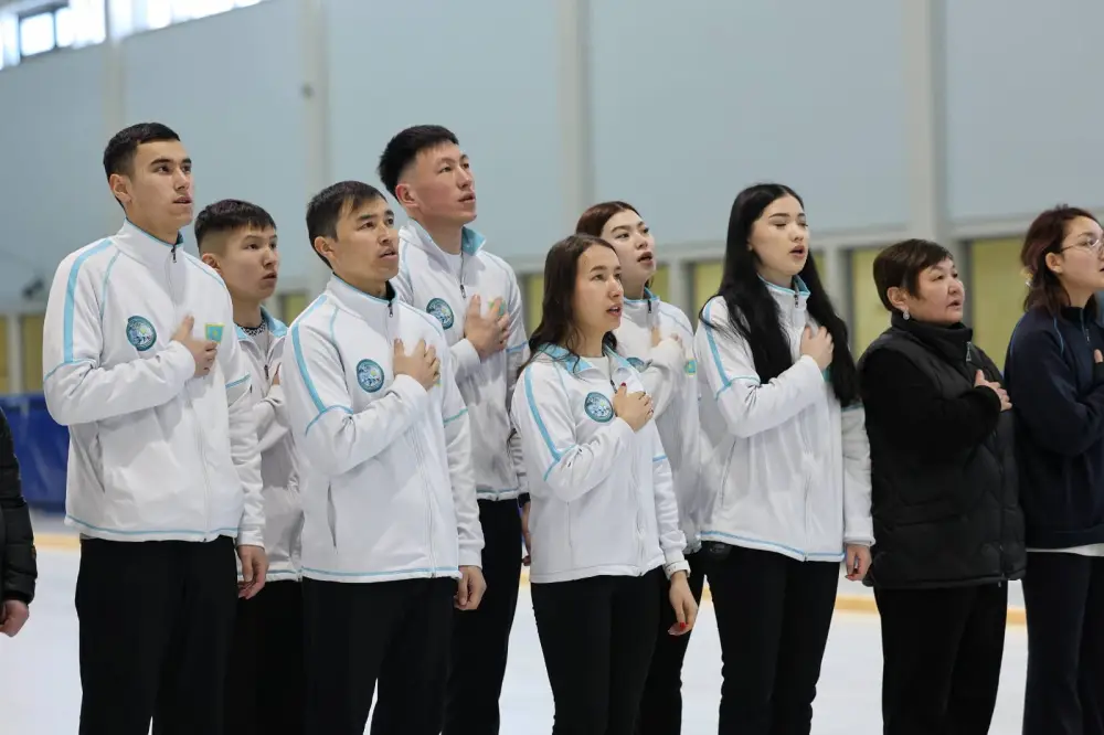 В Астане завершился чемпионат Казахстана по кёрлингу среди смешанных команд с участием более 100 спортсменов Актобе