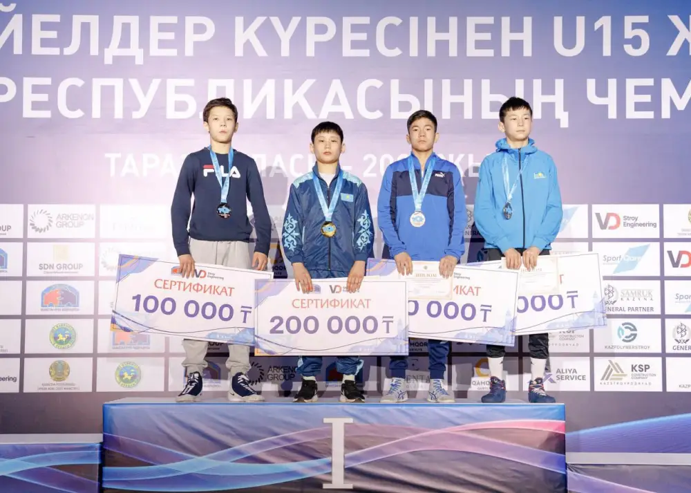 Трое борцов из области Абай стали чемпионами Казахстана (2)