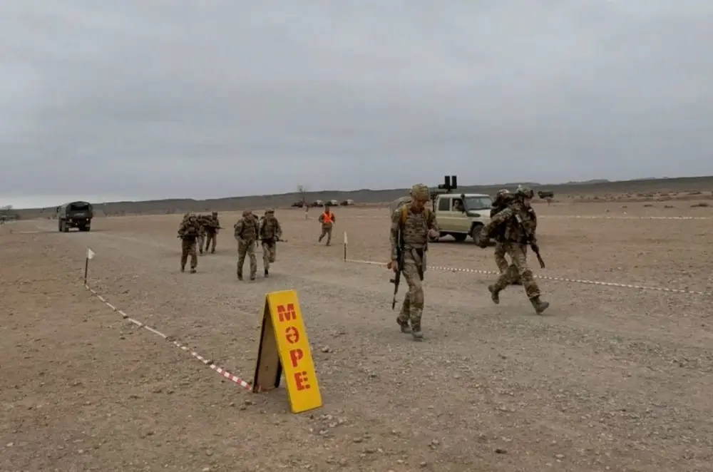 В учебном центре «Коктал» проходят сборы подразделений Десантно-штурмовых войск (2)