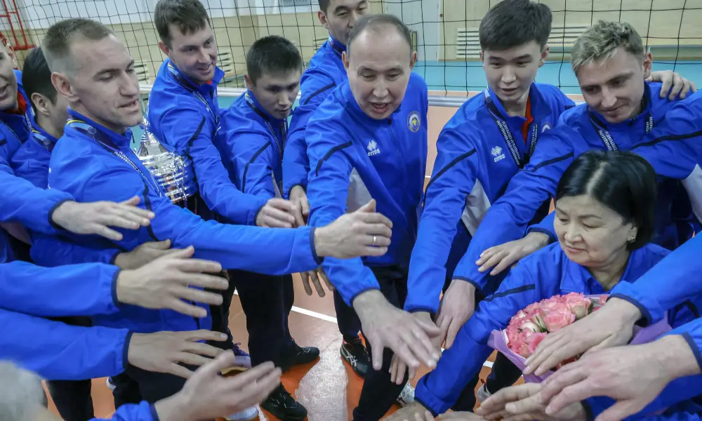 Встреча Бейбита Исабаева с командой «Жетісу»: поддержка и ожидания перед чемпионатом Казахстана Актобе