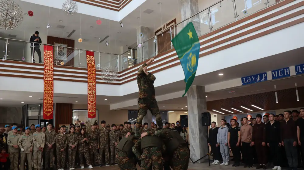 Весенний призыв: в Туркестанской области отправили первую команду новобранцев в Пограничную службу (2)