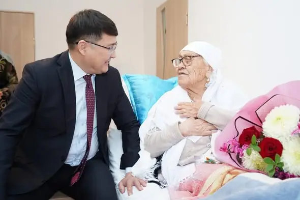 Поздравление бабушек-долгожительниц в Казыгуртском районе Актобе