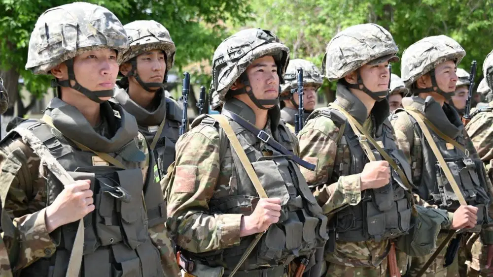 Введение военной службы в резерве в Казахстане: последствия для граждан и армии Актобе
