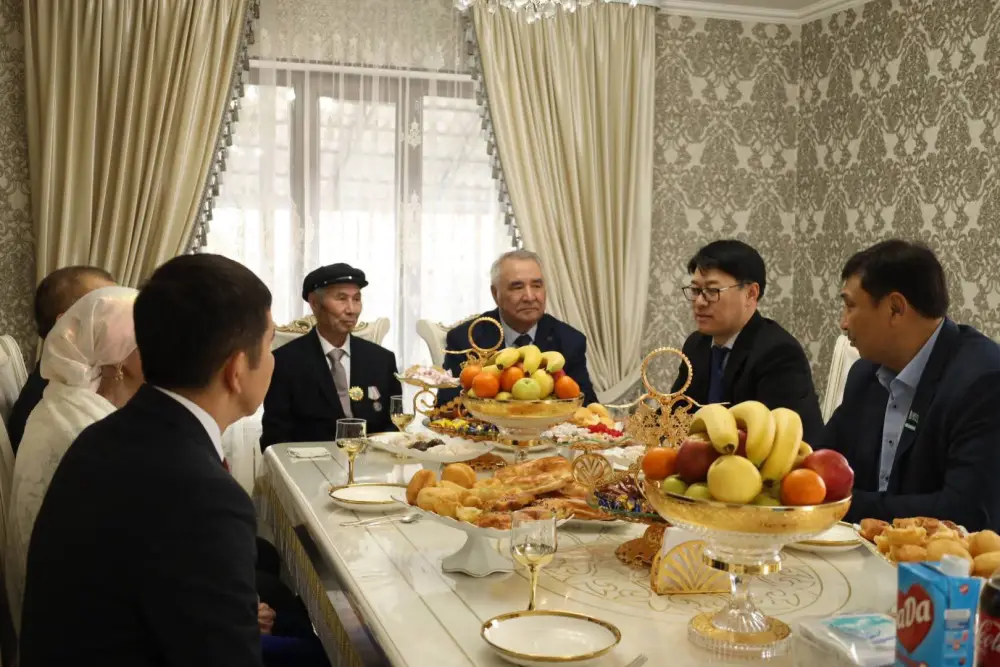 В ТОЛЕБИ РАЙОНЕ ПОЗДРАВИЛИ ЖЕНЩИН СТАРШЕ 90 ЛЕТ В ЧЕСТЬ ВЕСЕННЕГО ПРАЗДНИКА Актобе