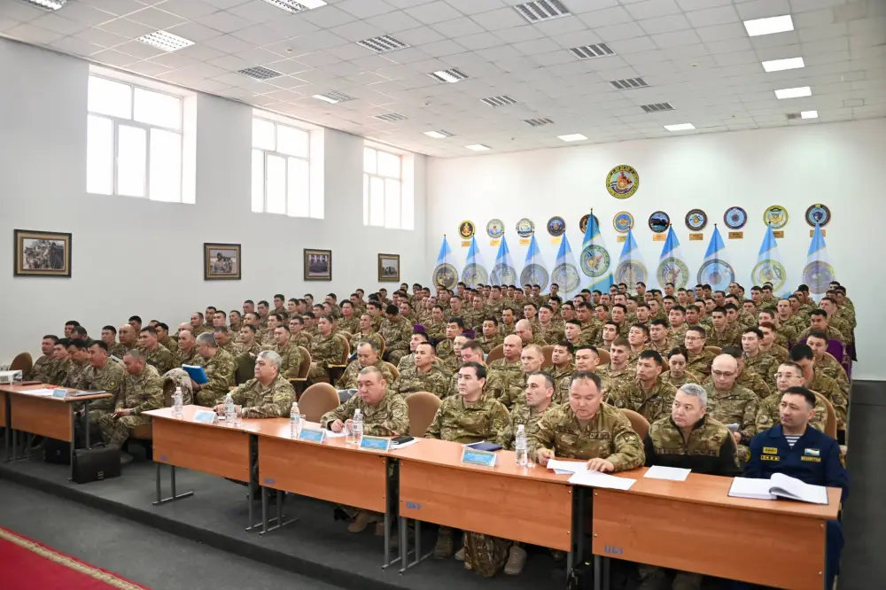 На страже Запада: Генеральный штаб проверяет боевую готовность казахстанских воинов Актобе