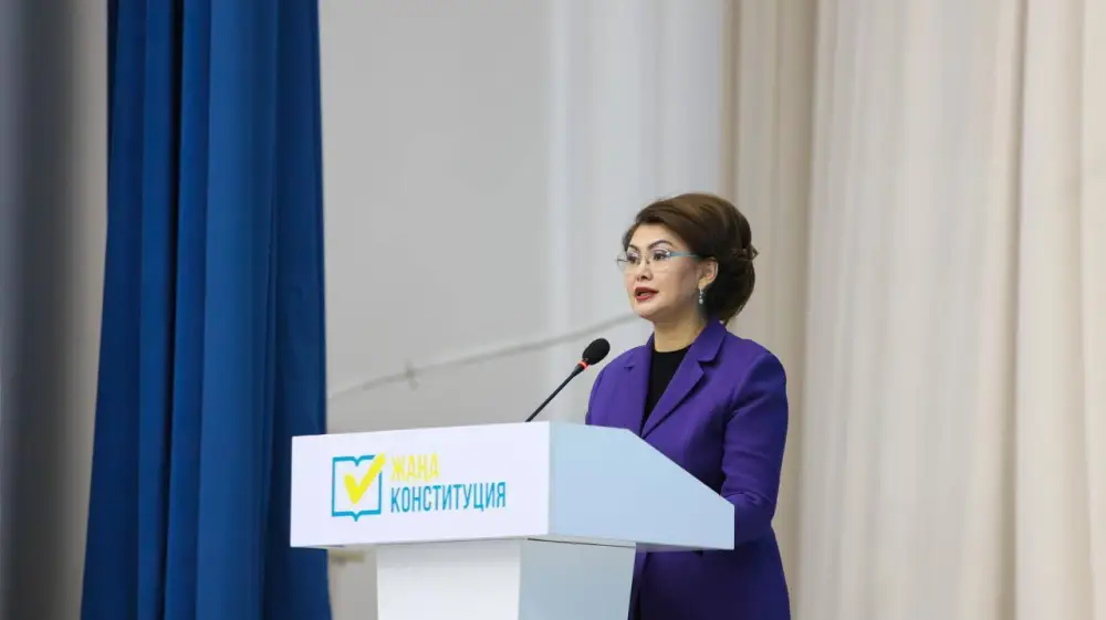 В ВКО состоялась встреча о проекте новой Конституции с участием научной интеллигенции, этнокультурных объединений и молодежи Актобе