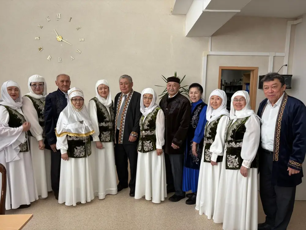 Столичные пенсионеры делятся мудростью и благословением с молодежью на Дне Шанырака Актобе