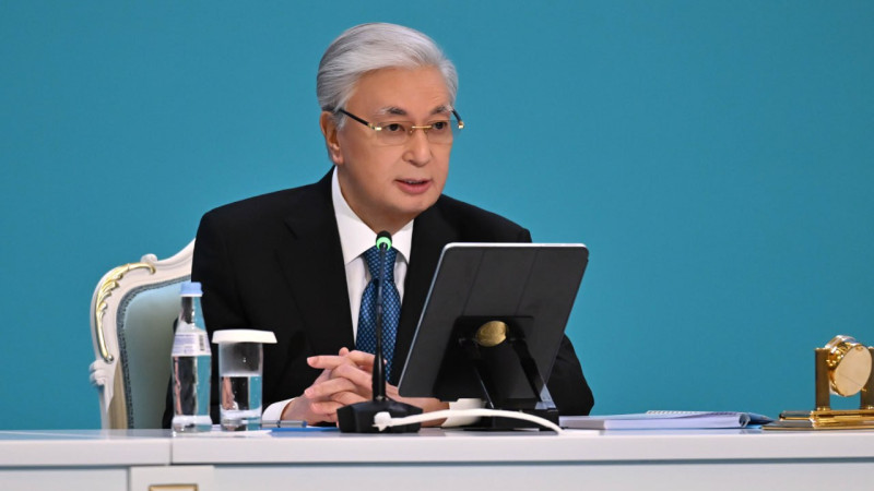 Токаев подчеркивает важность планирования бюджетов в регионах на ІІІ республиканском форуме депутатов маслихатов Актобе