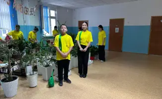 Молодёжь как стражи природы: в Шымкенте продолжается акция «Таза Қазақстан»