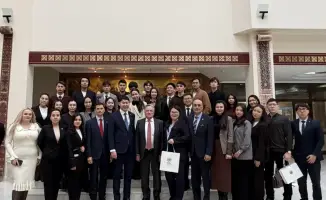 Студенты ЕНУ обсуждают сотрудничество Казахстана с ООН на лекции о международных отношениях