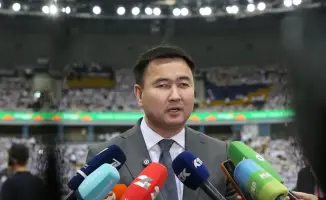 Грандиозный флешмоб в Алматы: 11 500 домбристов установили новый национальный рекорд на празднике Наурыз