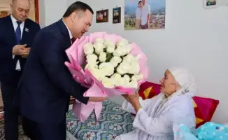 Туркестан чествует пожилых матерей