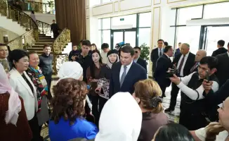 Аким Туркестанской области Нуралхан Кушеров встретился с многодетными матерями региона