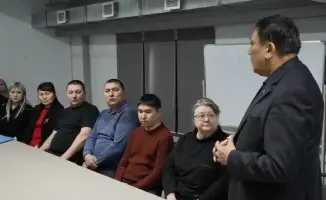 Встреча с трудовым коллективом ТОО «Arai East Food»: обсуждение проекта новой Конституции и защита прав граждан