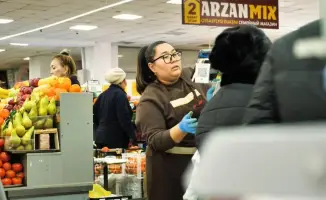 Жители Астаны рады ярмаркам «Nauryz Sale» и скидкам на товары