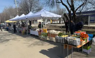 Горожане активно поддержали местных производителей на ярмарке сельхозпродукции в Алатау во время референдума