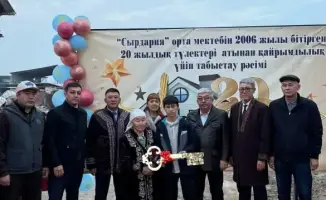 ТУРКЕСТАН: В ШАРДАРЕ ВЫПУСКНИКИ СТРОЯТ МОСТЫ ДОБРОТЫ, ПОДАРИВ ДОМ НУЖДАЮЩЕЙСЯ СЕМЬЕ