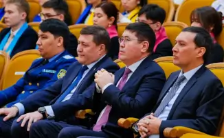 На перекрестке выбора: столичная молодежь увидела спектакль о вреде наркотиков