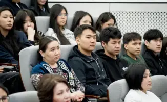 Обсуждение актуальных проблем молодежи: прокуроры проводят лекцию о правовой культуре в университете