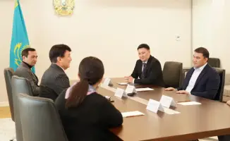 Кушеров обсудил культуру с деятелями Туркестана