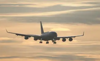 Казахстанцы возвращаются из стран Ближнего Востока: рейсы Air Astana и Fly Dubai
